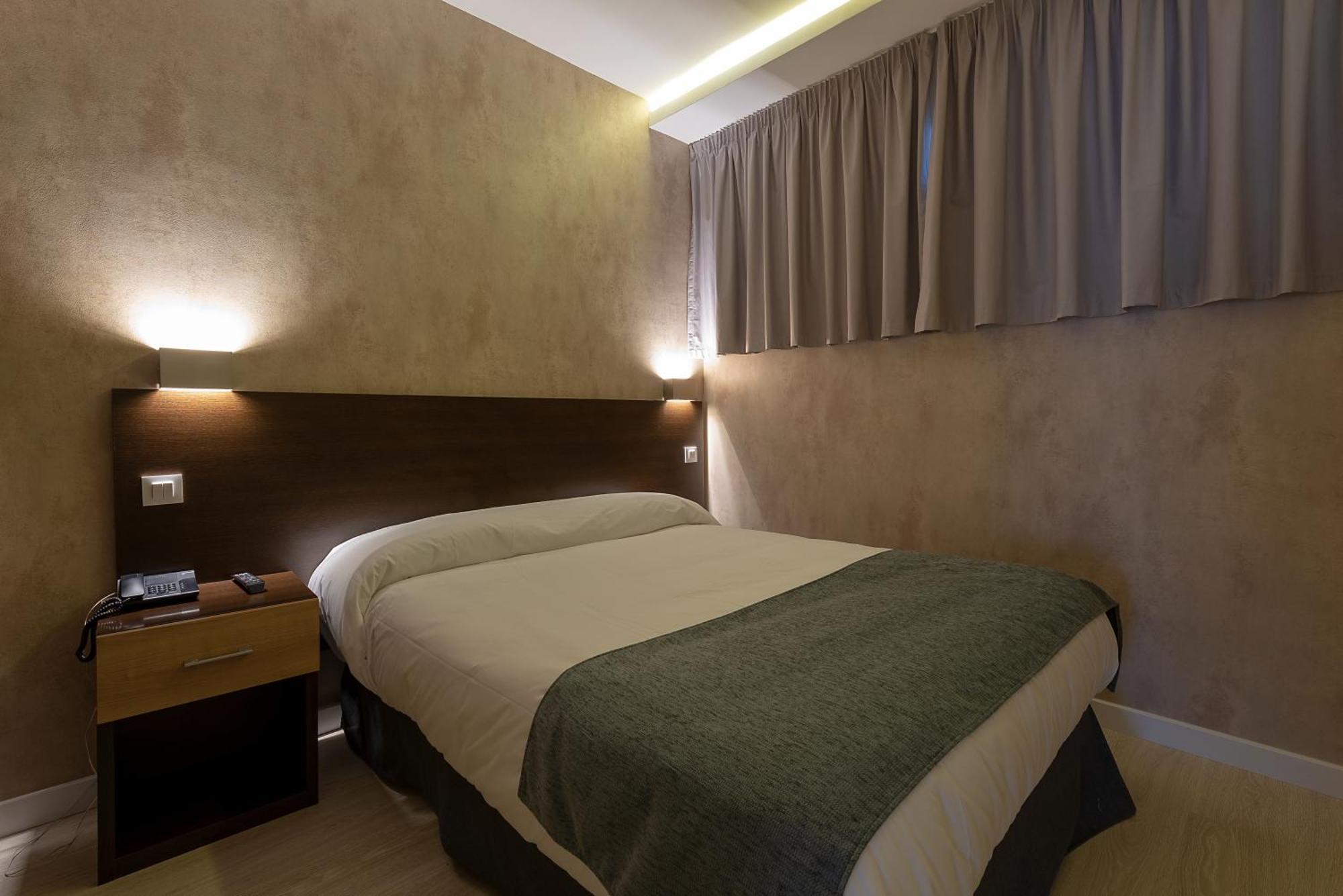 Apartamentos Recoletos Μαδρίτη Δωμάτιο φωτογραφία